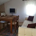 Aparthotel Burak Apart *