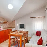 Aparthotel Burak Apart *