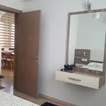 Aparthotel Burak Apart *