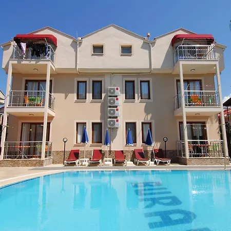 Burak Apart フェティエ